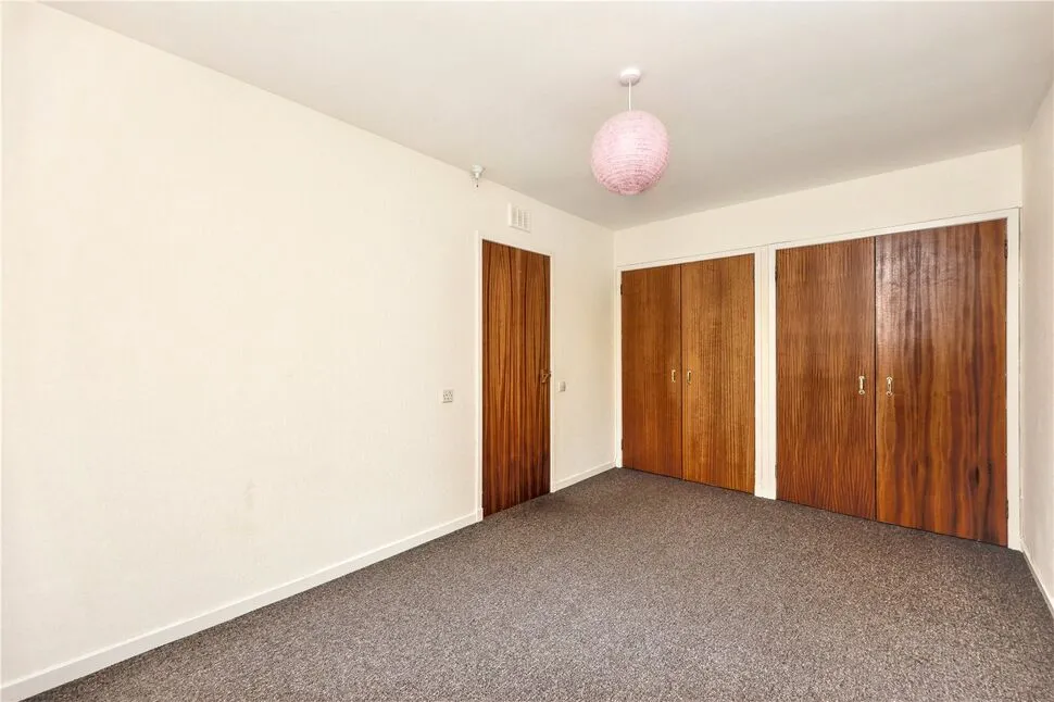 Back'oyards, Inverkeithing, KY11, photo 10