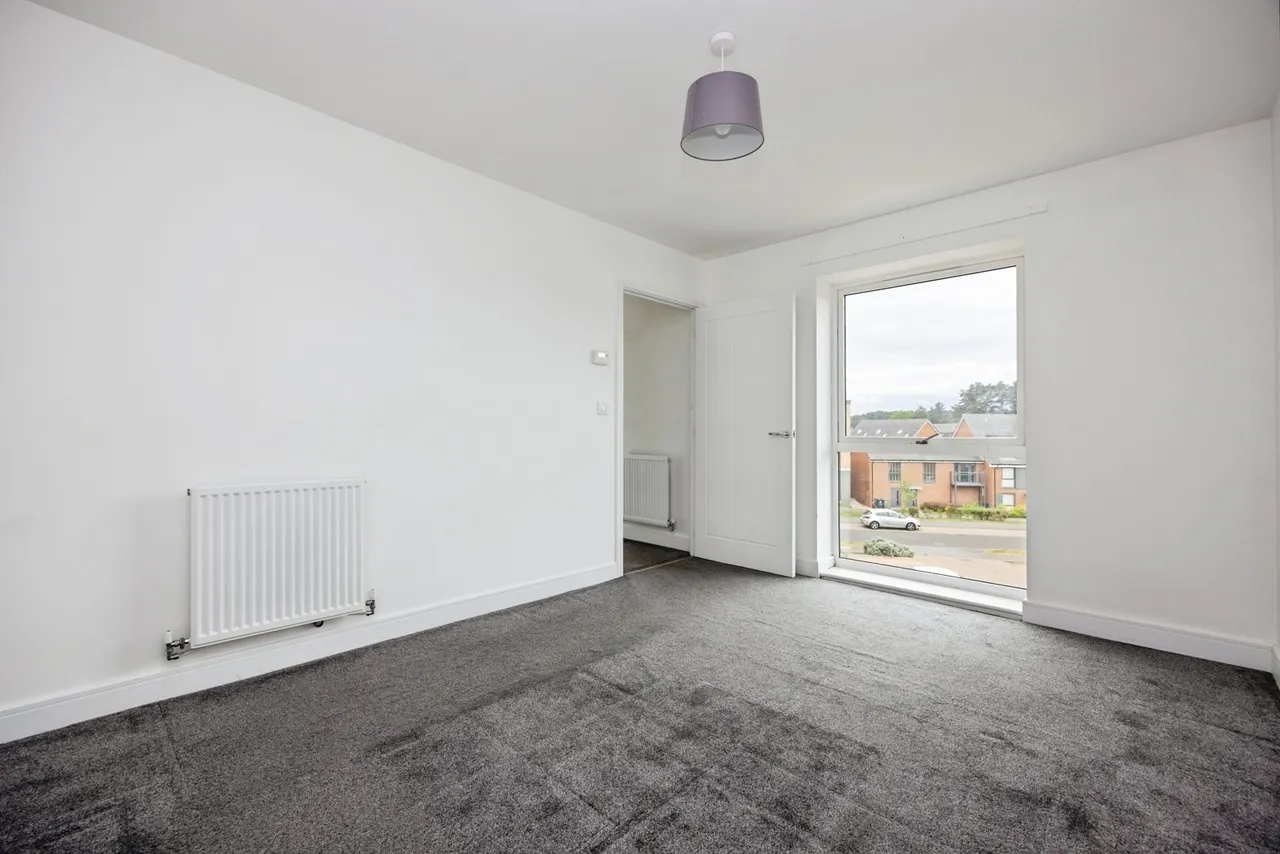 Churchill Way, Bordon, GU35, photo 9