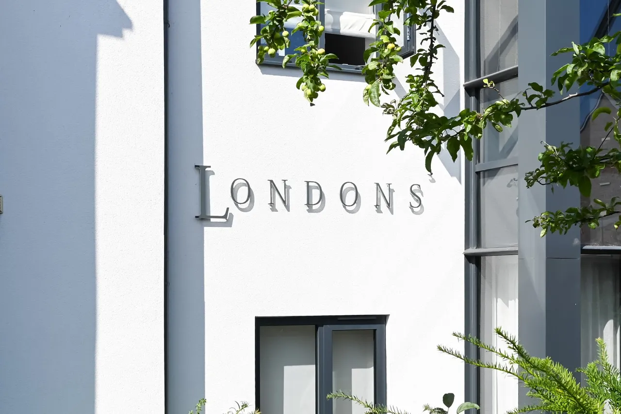 London Mews, Heworth, YO31, photo 14