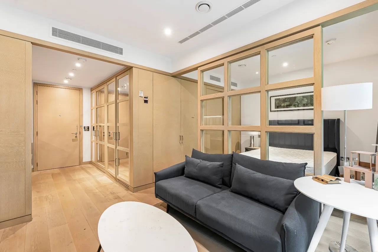 flat for sale, Viaduct Gardens, London, SW11