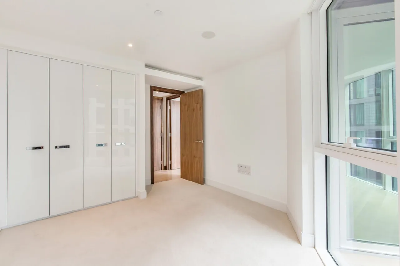Pinnacle House, Battersea Reach, photo 3