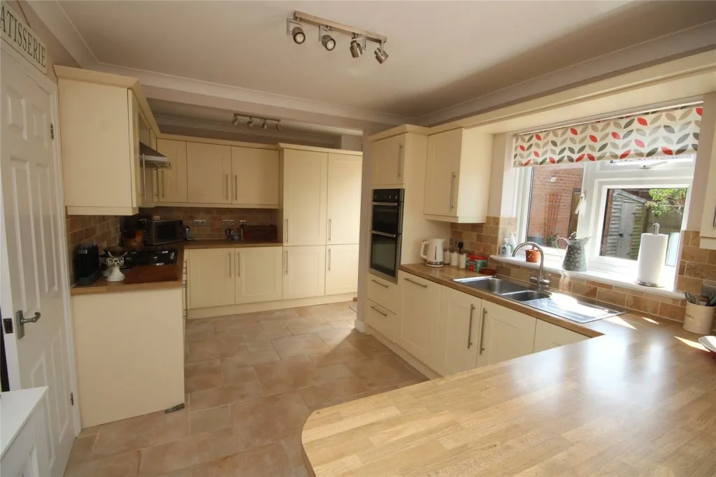 Barton on Sea, New Milton, photo 6