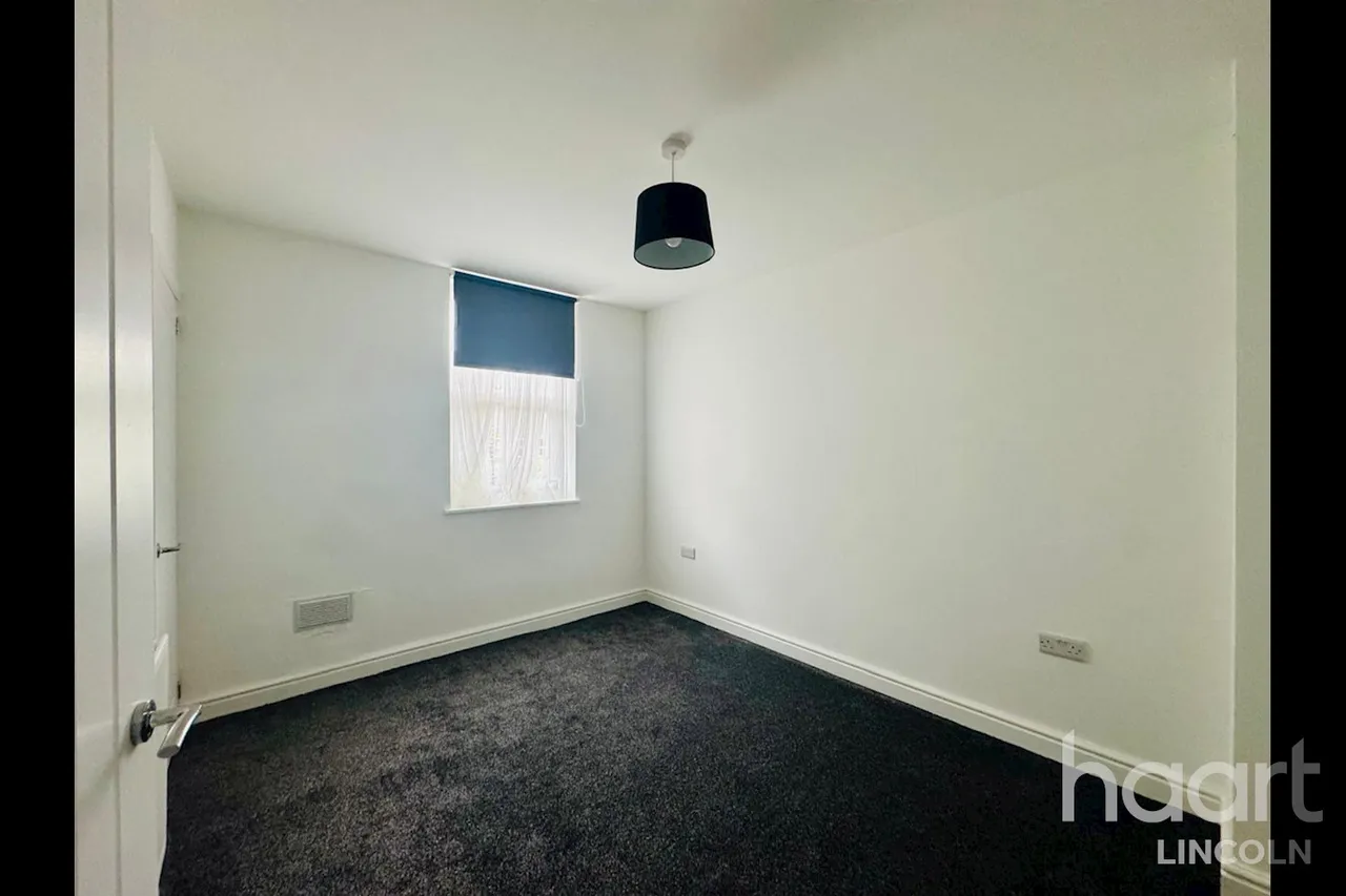 Thesiger Street, LN5, photo 6