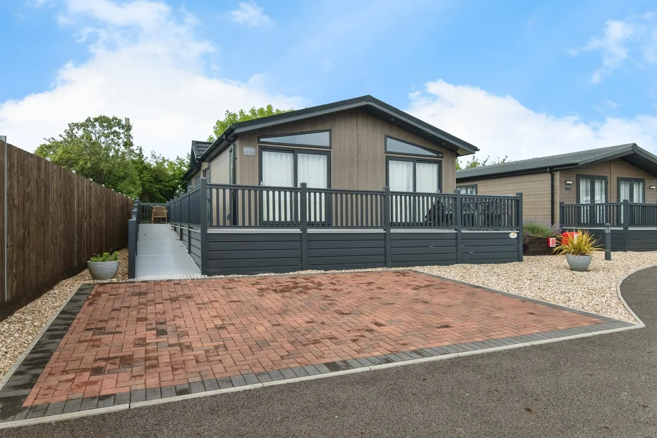 Sidmouth Road, Rousdon, DT7, photo 16