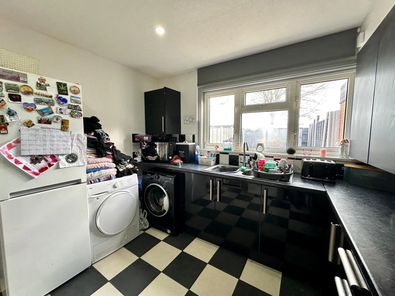 Rowlands Close, Bentley, Walsall, WS2, photo 5