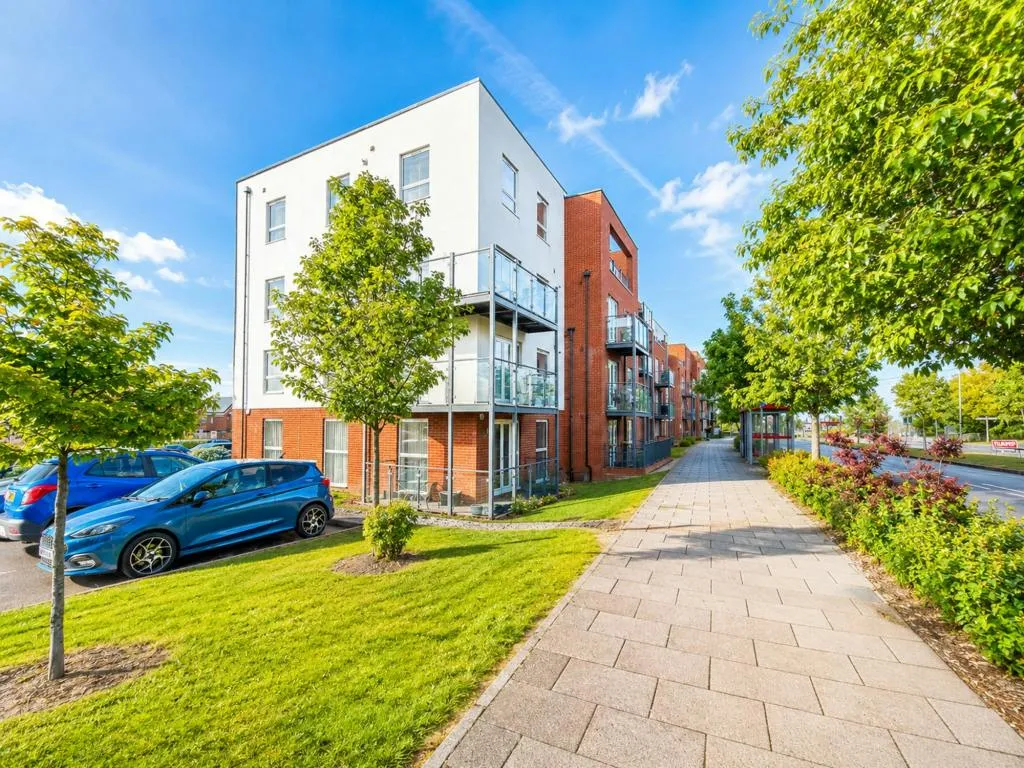 Lett Lane, Ebbsfleet Valley, DA10, photo 2