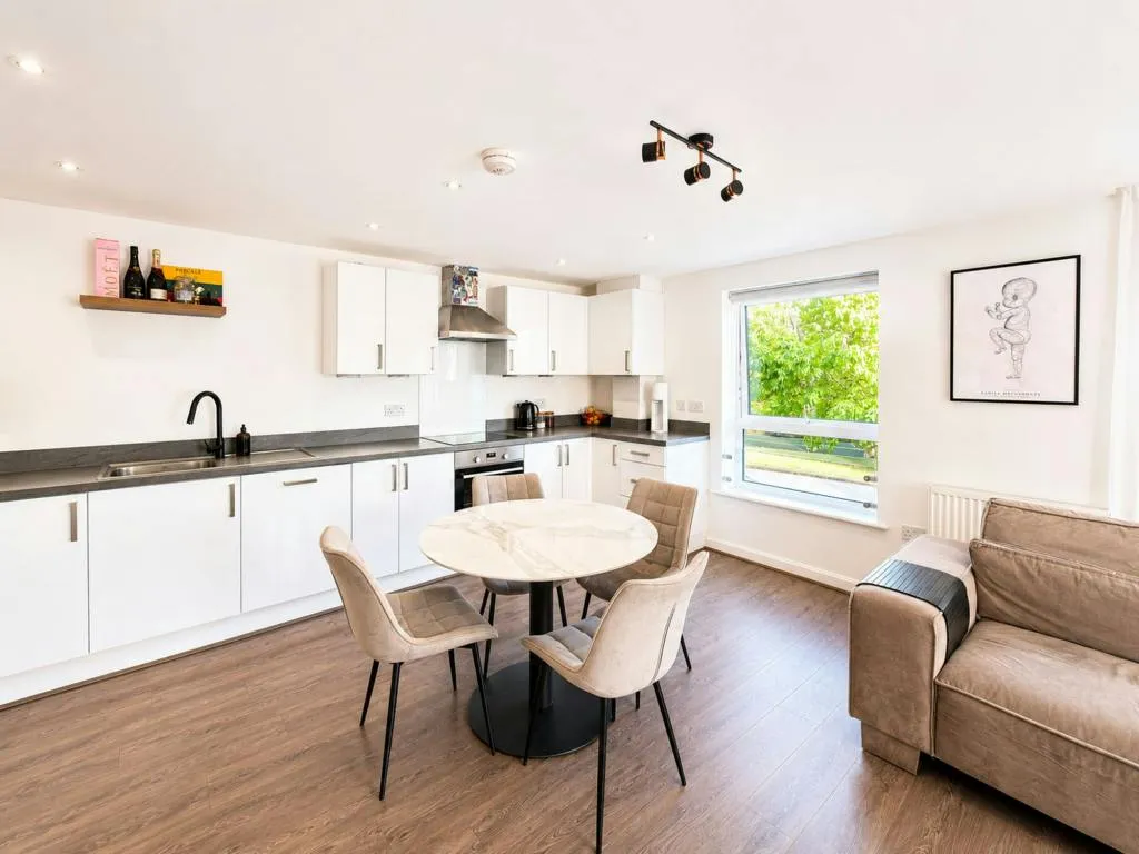 Lett Lane, Ebbsfleet Valley, DA10, photo 6