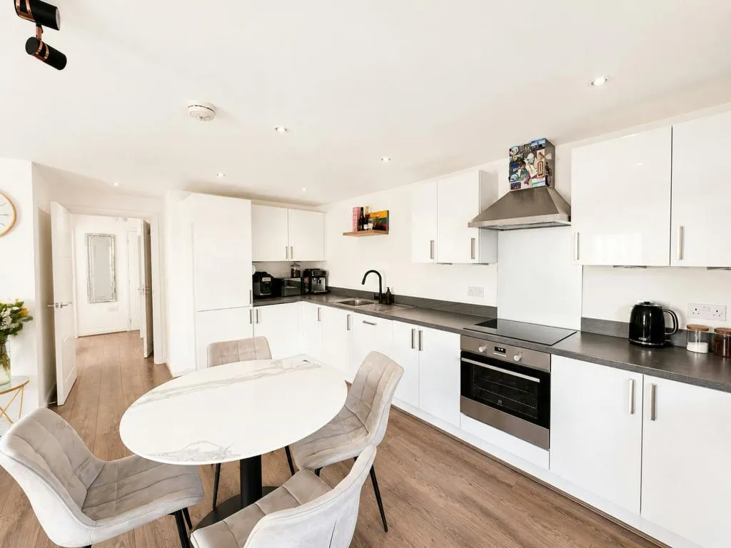 Lett Lane, Ebbsfleet Valley, DA10, photo 4
