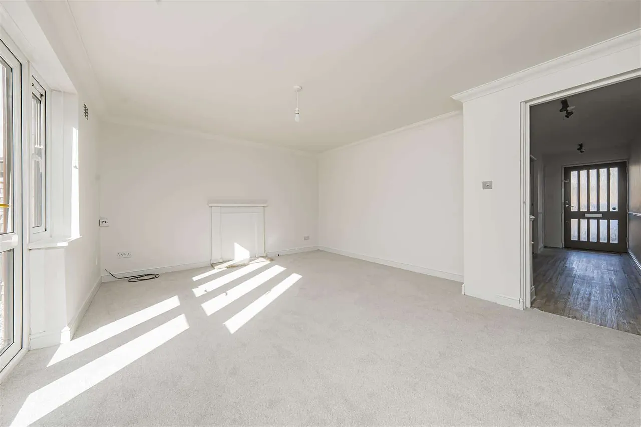 Grampian Way, Langley, Slough, SL3 8UH, photo 5