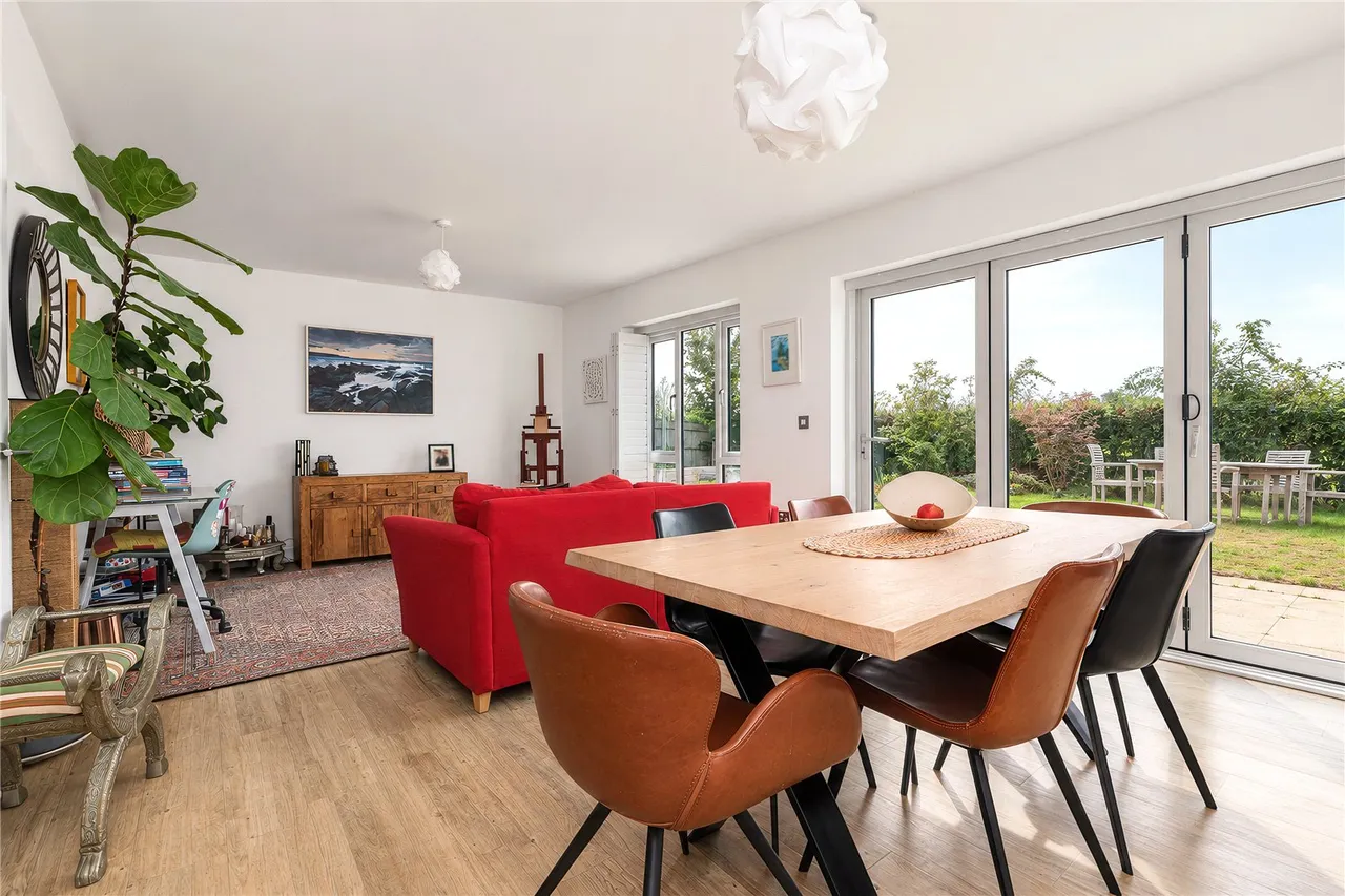 Larkfield, Great Abington, CB21, photo 4