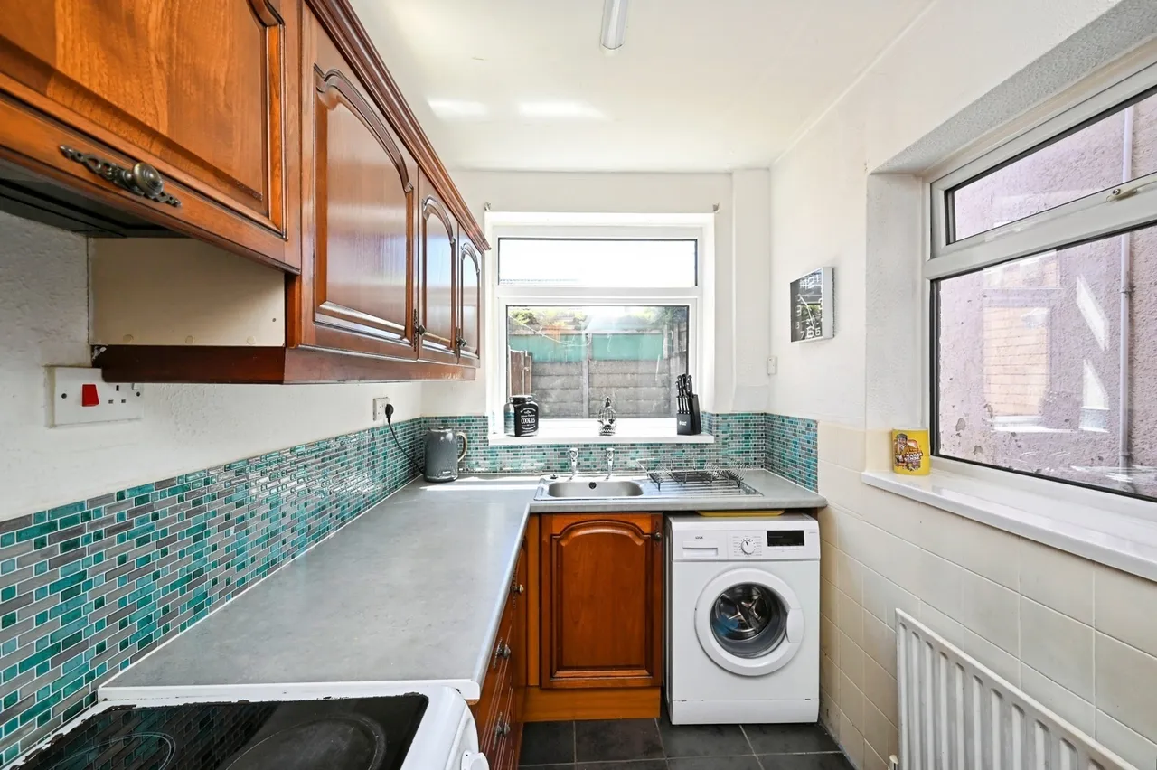 Sadler Street, Mansfield, Nottinghamshire, NG19, photo 9