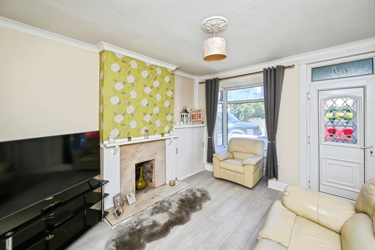 Sadler Street, Mansfield, Nottinghamshire, NG19, photo 2