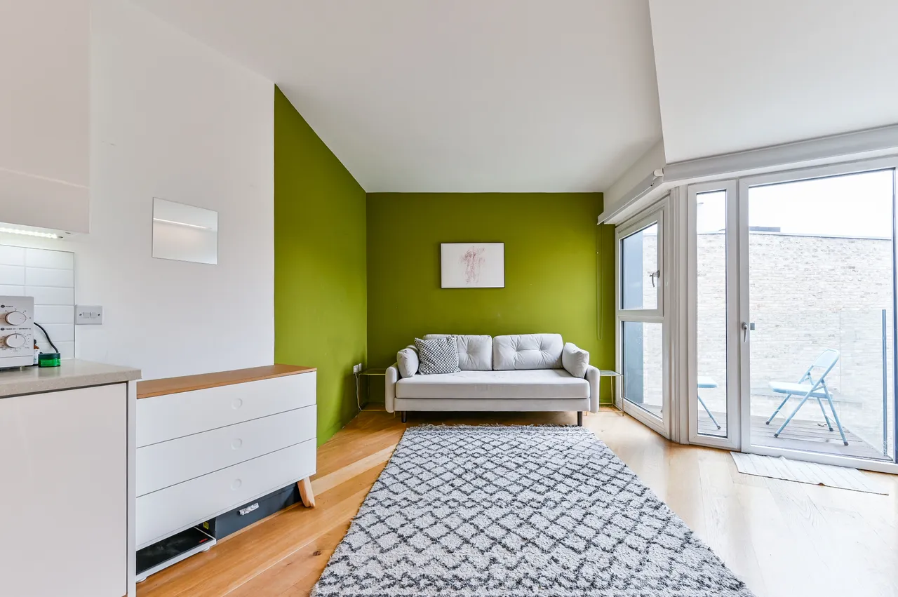 Flat 11, 16 Raydon Street, London, photo 6
