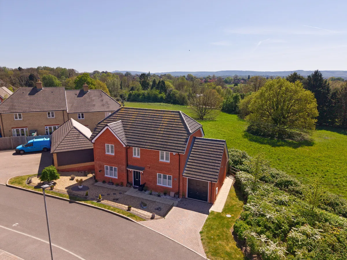 Pulborough, RH20 1FW, photo 6
