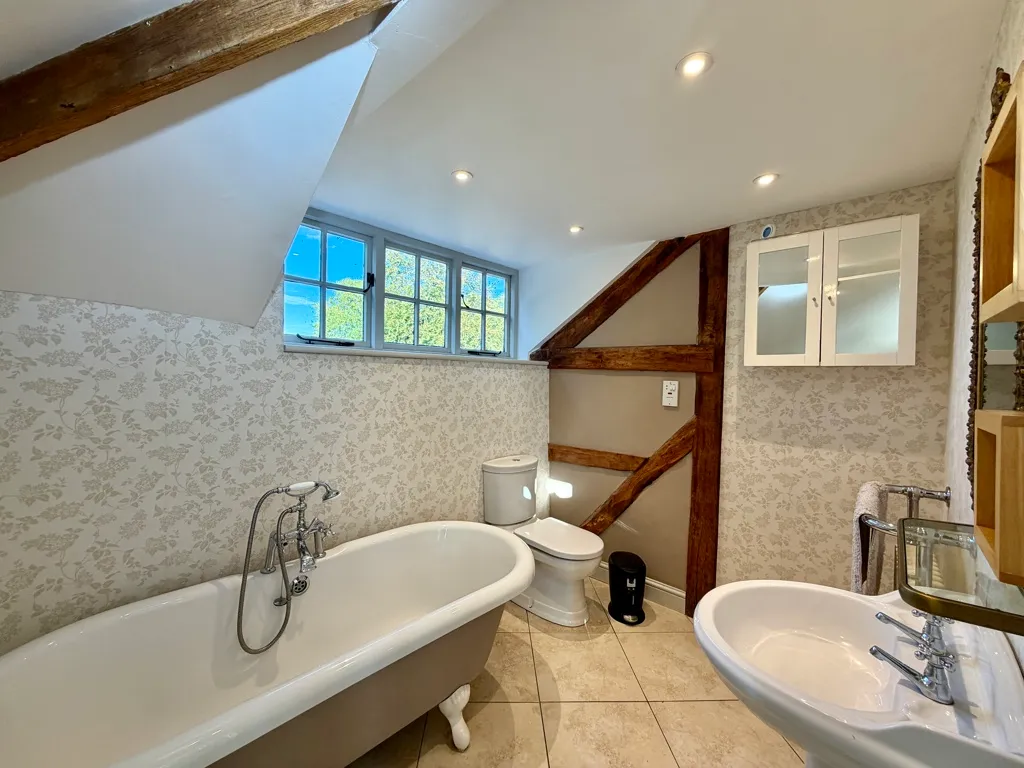 Yarmouth Road, Geldeston, NR34, photo 9