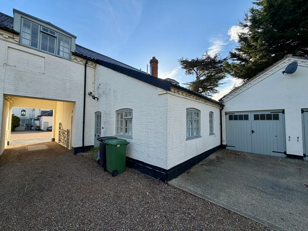 Yarmouth Road, Geldeston, NR34, photo 13