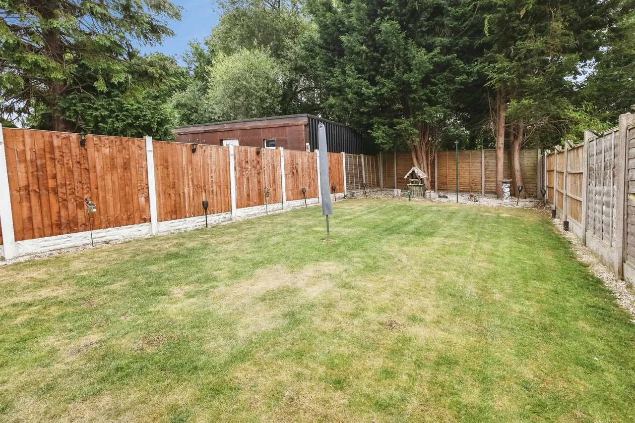 The Radleys, Birmingham, B33, photo 11