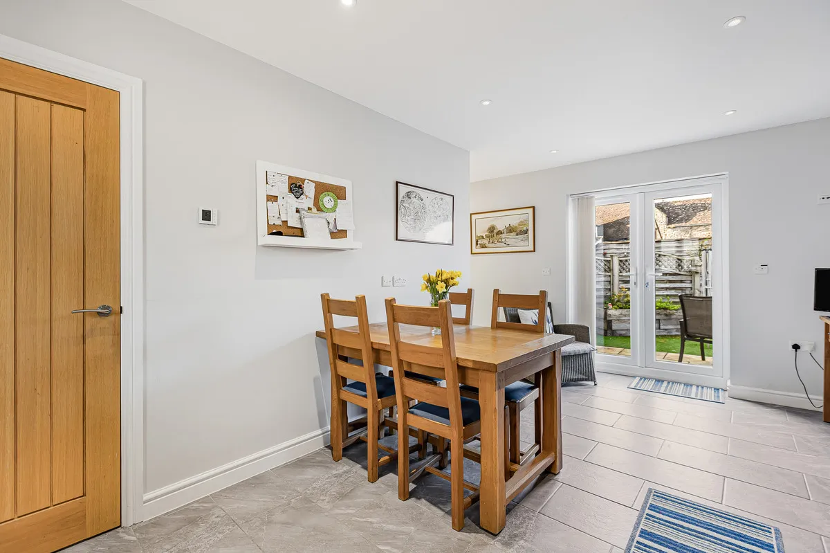Higgins Row, Marcham, photo 16