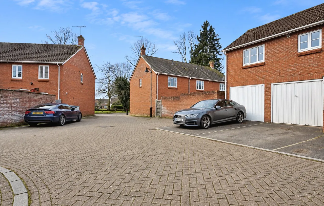 Grenville View, Cotford St. Luke, TA4, photo 16