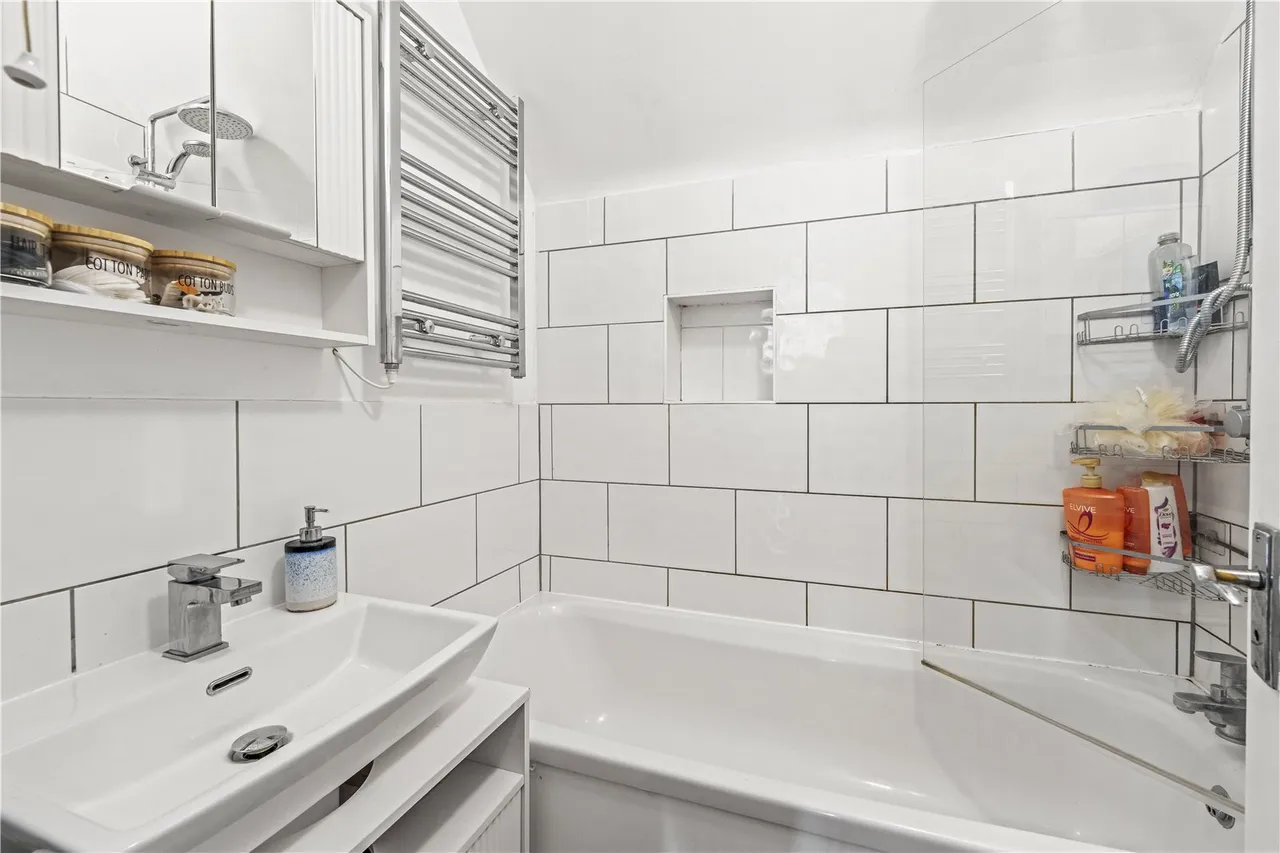 Langridge Mews, Hampton, TW12 3NZ, photo 6