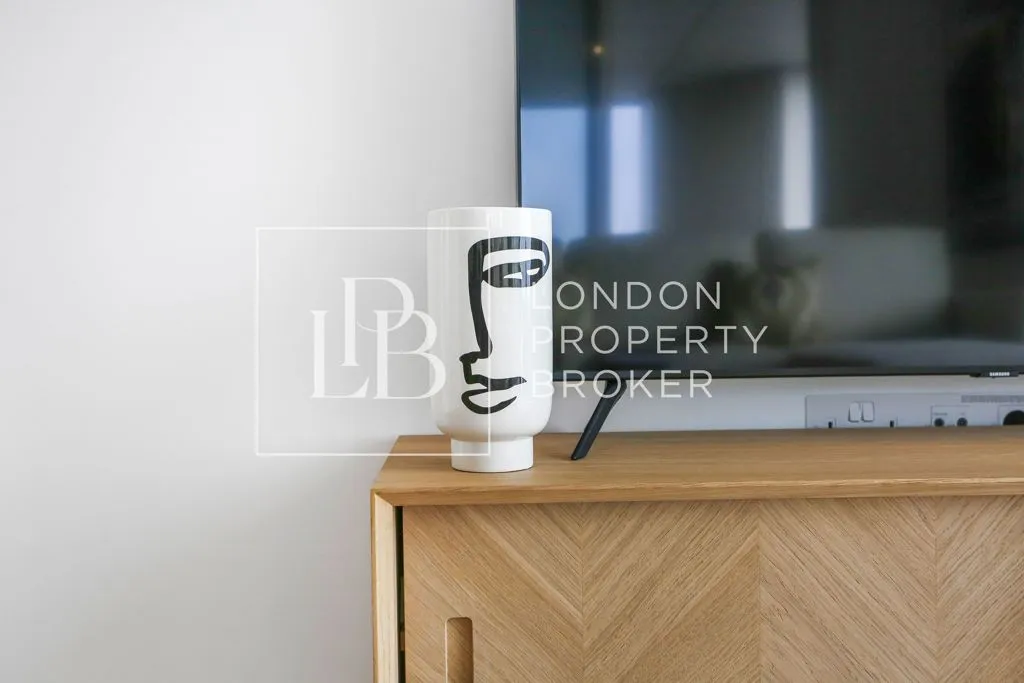 Bridgewater Avenue, London, SW6, photo 13