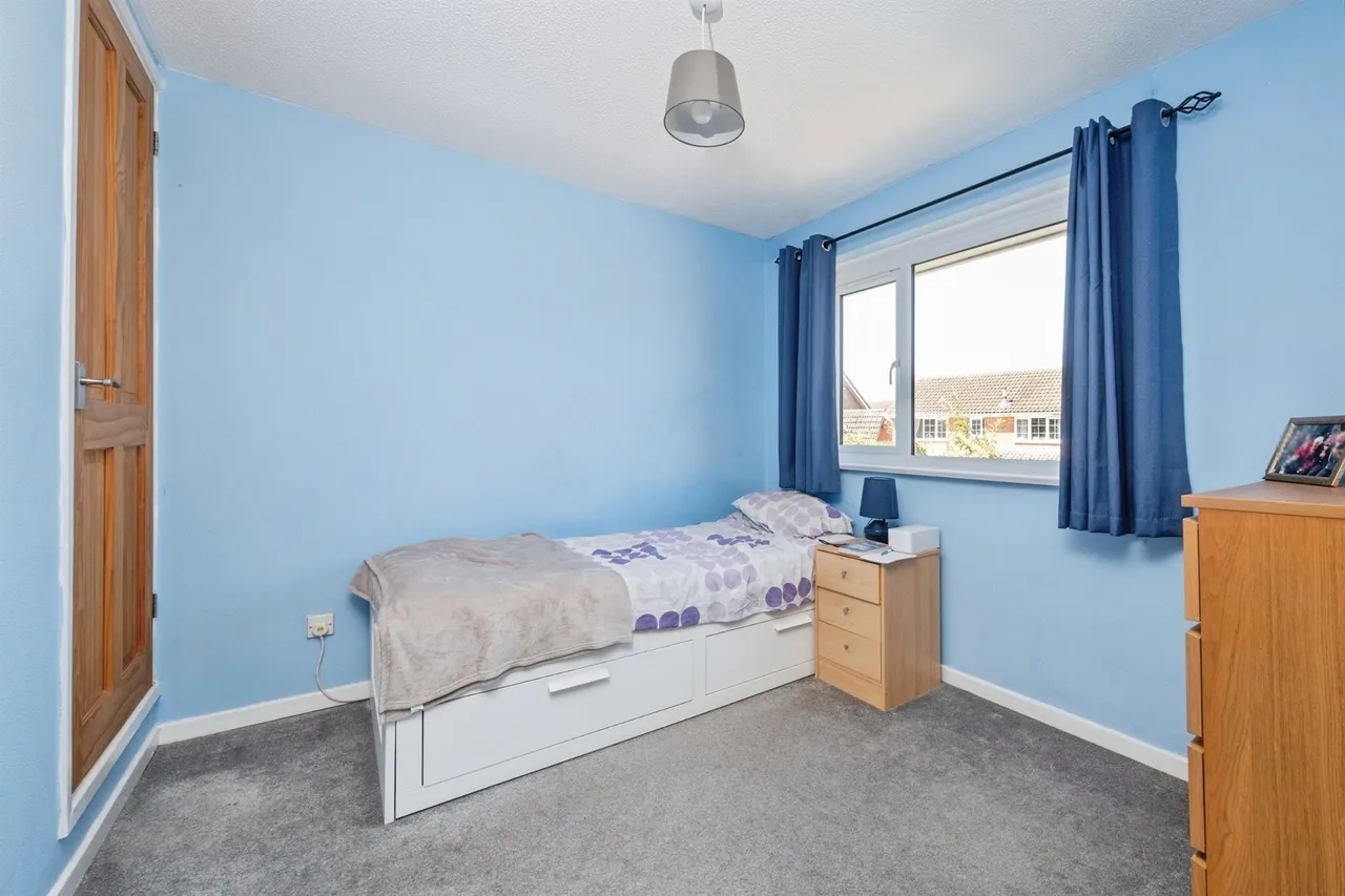 Campbell Close, Buckingham, MK18, photo 7