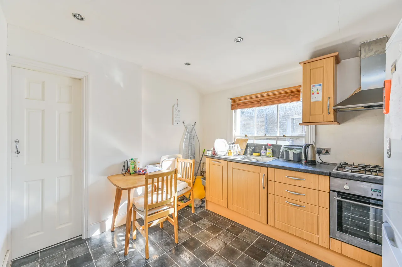 Flat 3, 11 Rita Road, London, photo 9