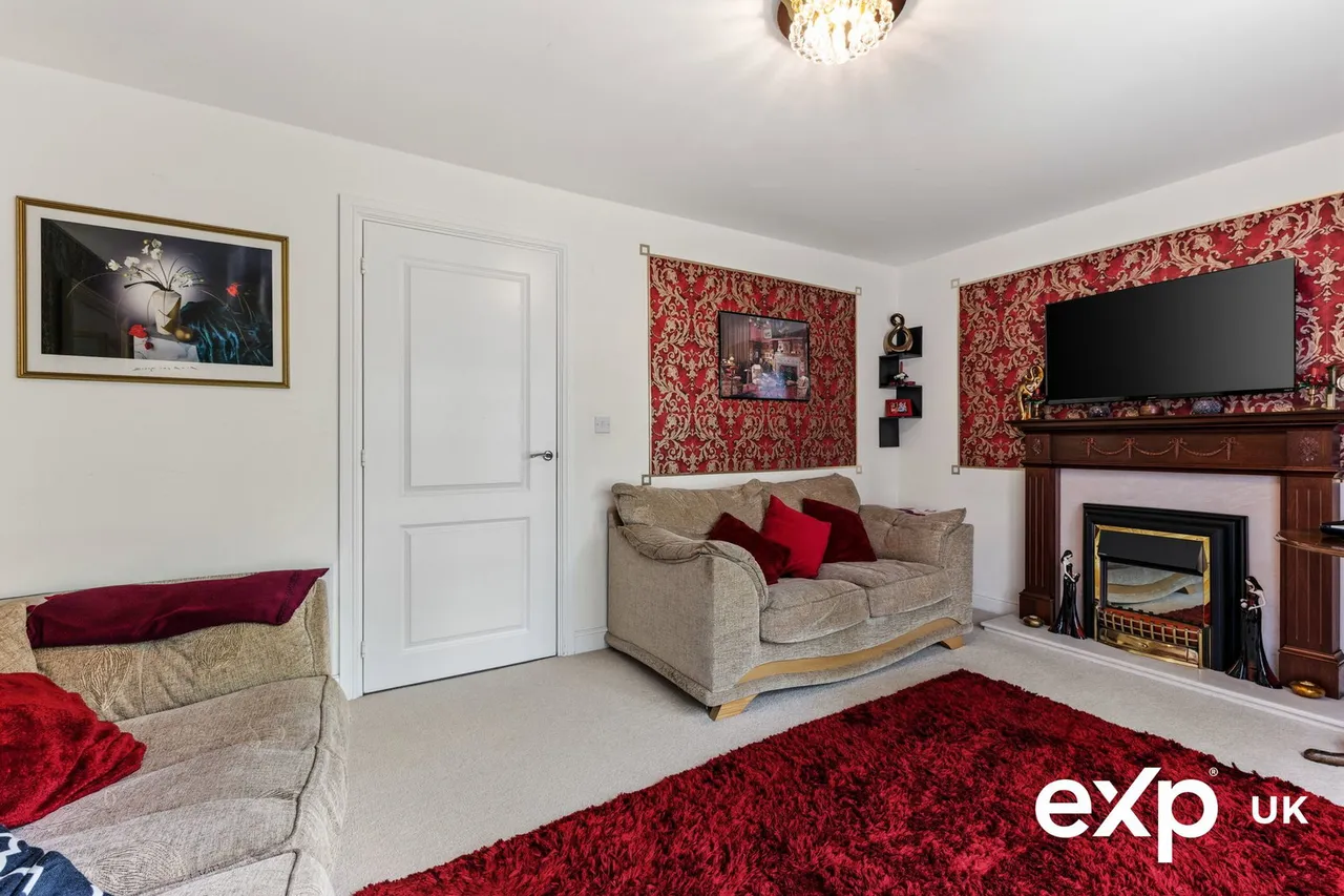 Highfield Avenue, Langwith Junction, NG20, photo 9