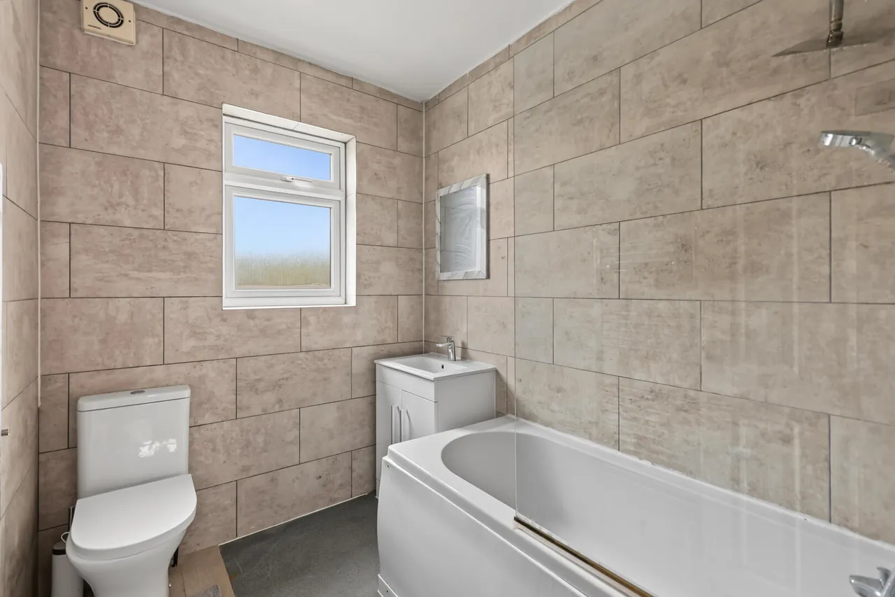Northfield Road, Enfield, EN3, photo 18