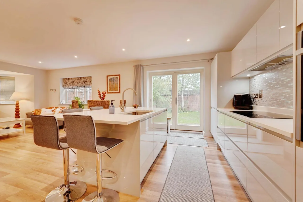 Cricketers Close, Leighton Buzzard, LU7, photo 13