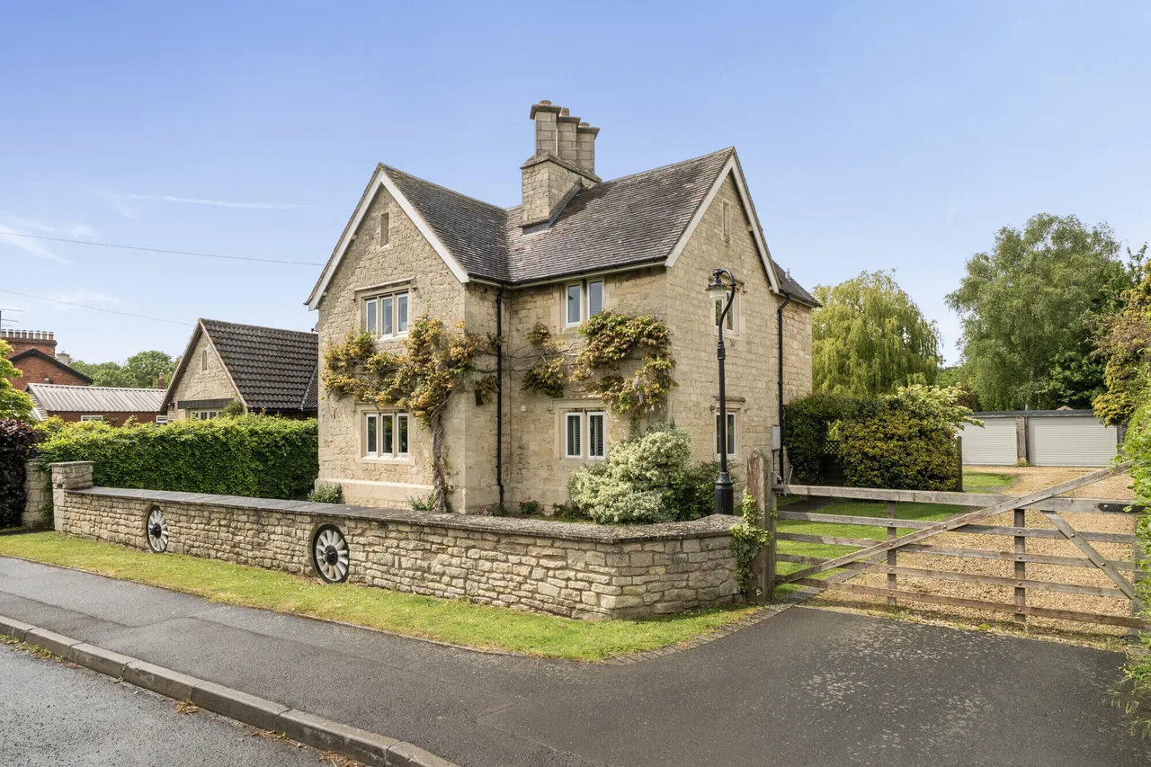 3 bed house for sale, Haresfield, Stonehouse, GL10