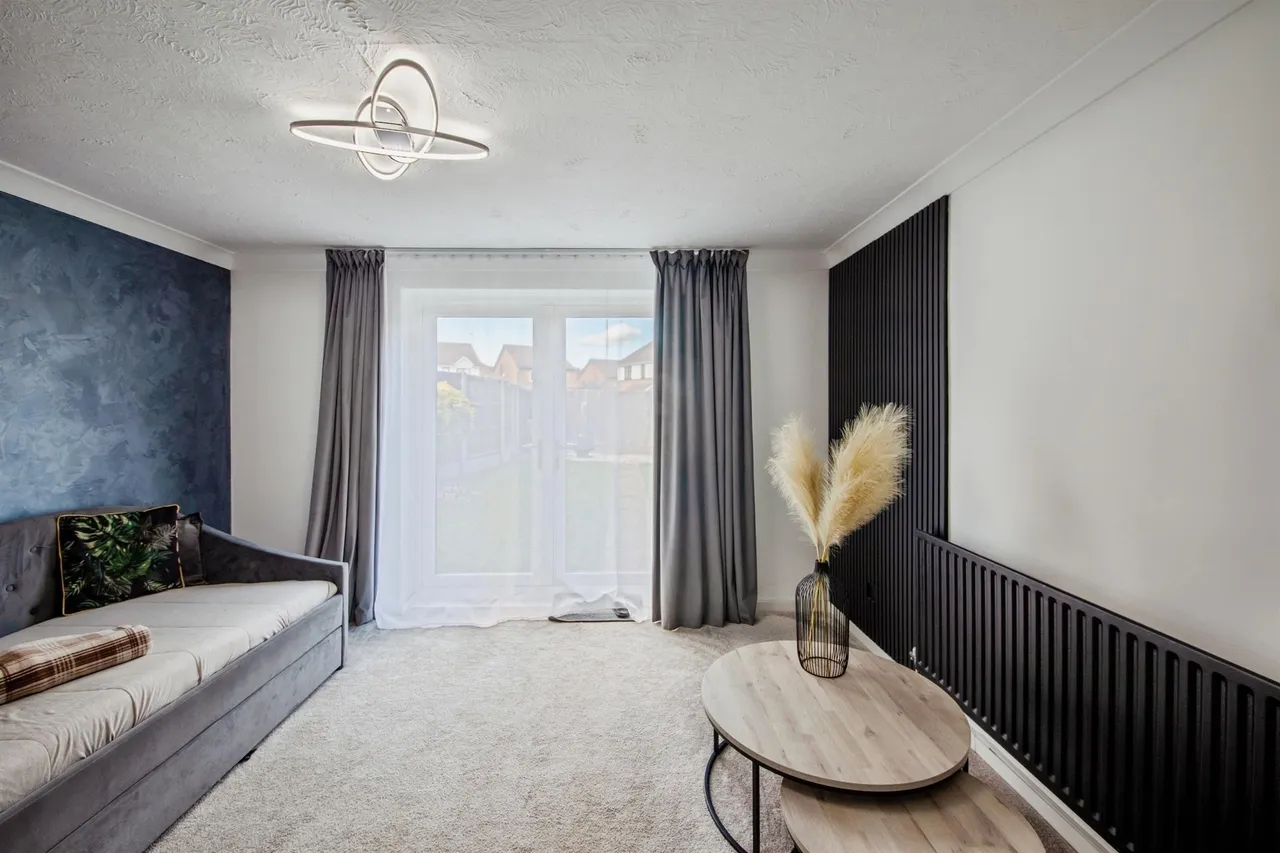 Parkinson Close, Wakefield, WF1, photo 7
