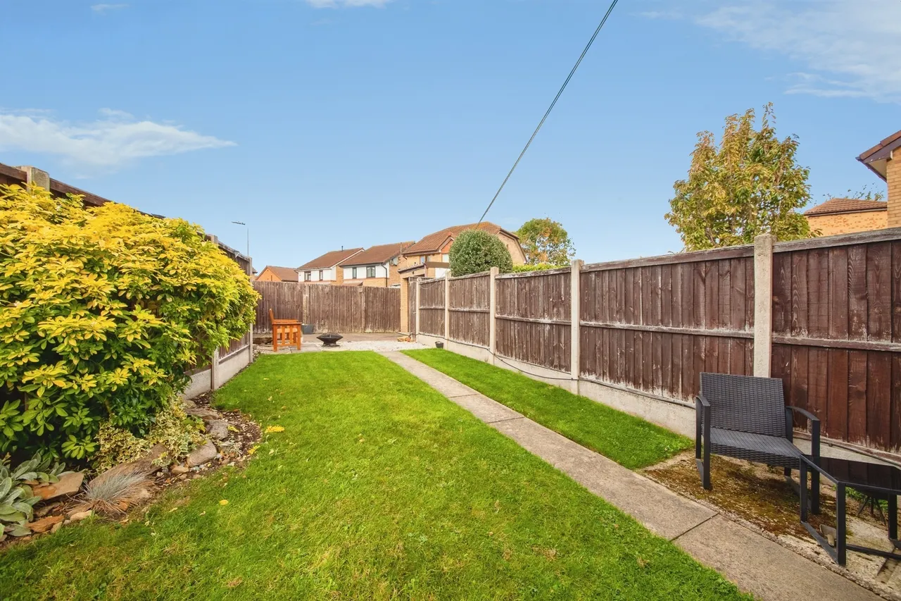 Parkinson Close, Wakefield, WF1, photo 18