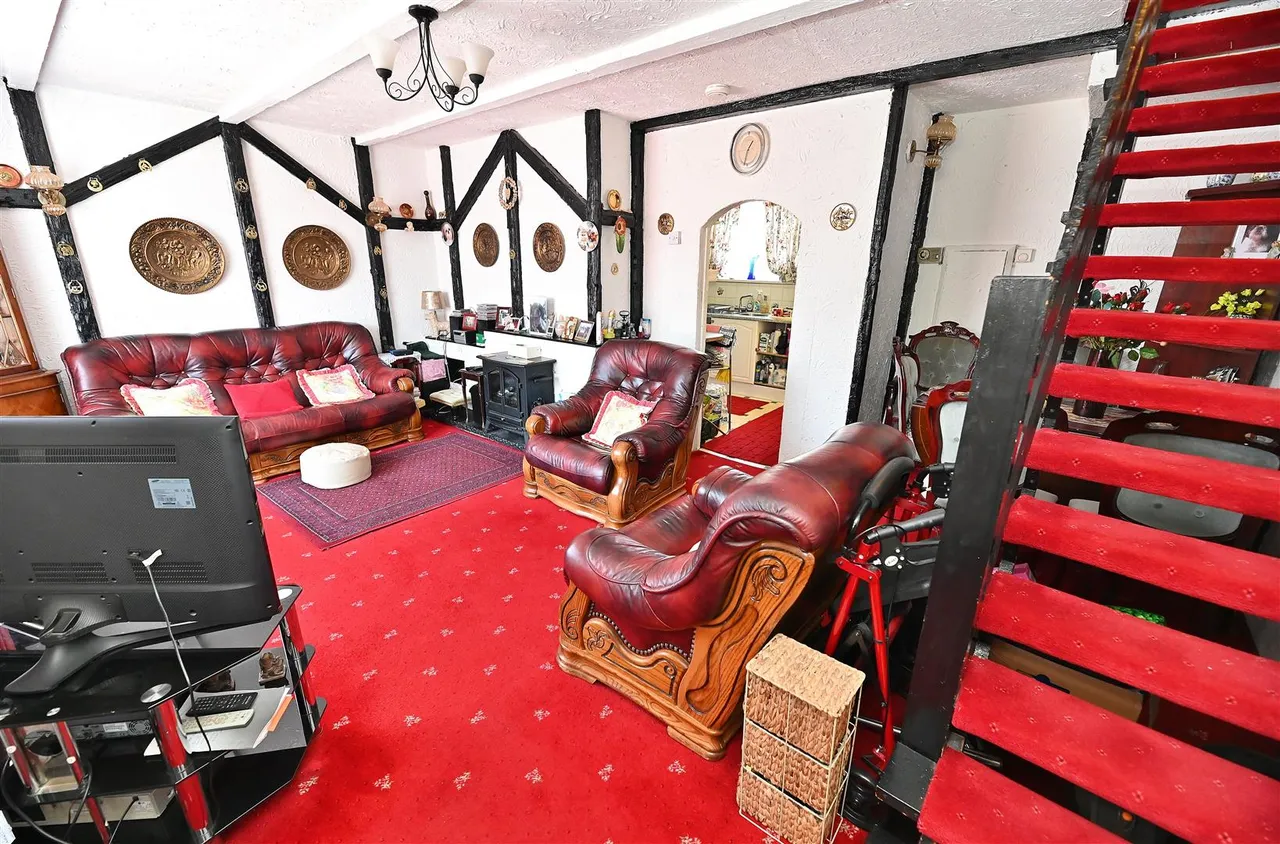 Parkes Road, Chigwell, Essex, IG74BN, photo 8
