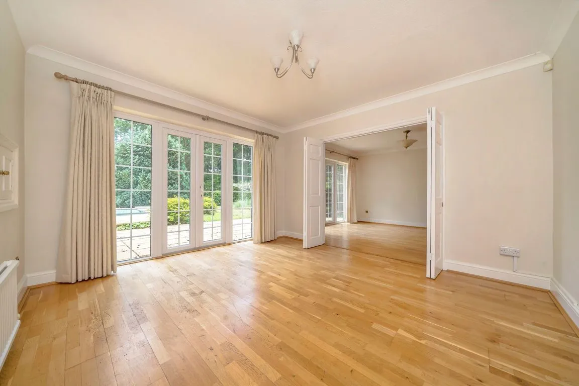 Old Avenue, West Byfleet, KT14, photo 5