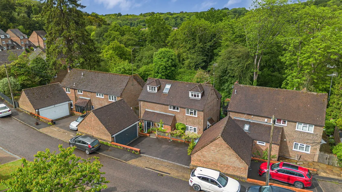 4 bed house for sale — Badgers Way, Marlow, SL7 3QU