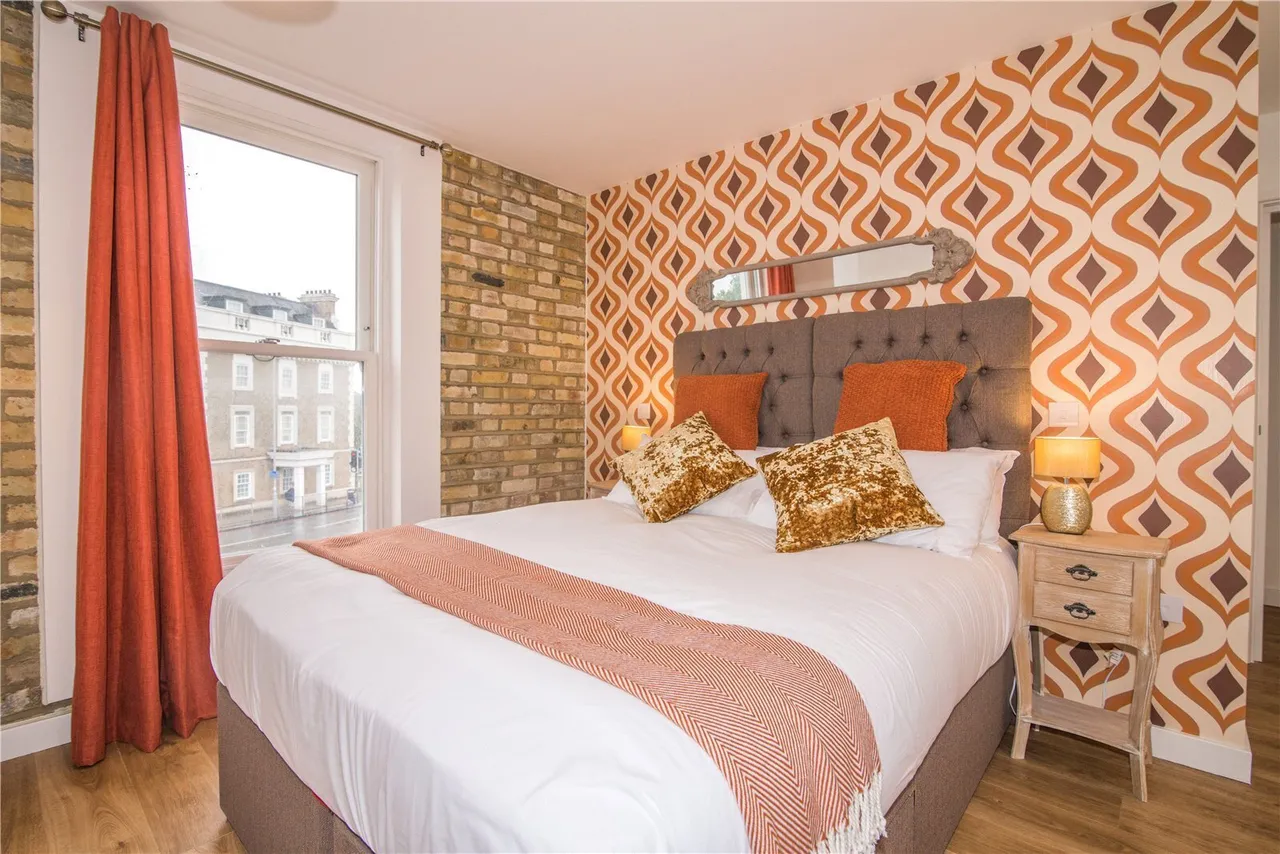 Kew Bridge Road, Brentford, TW8, photo 5