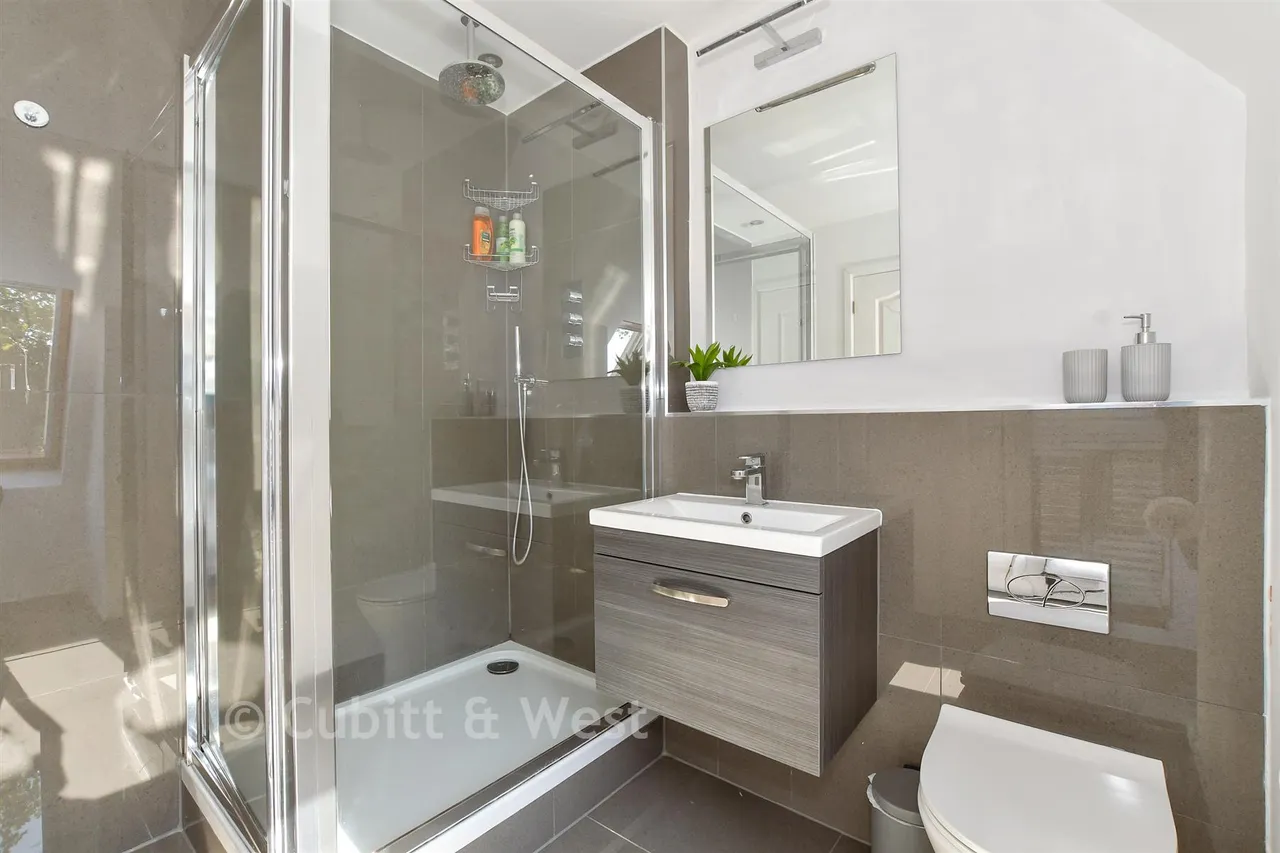Tanbridge Park, Horsham, RH12, photo 7