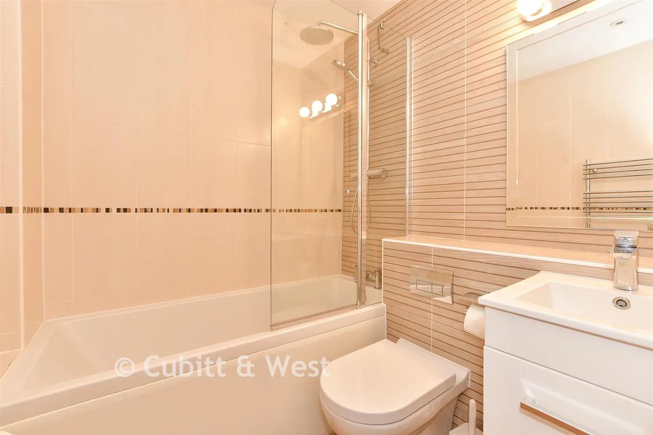 Tanbridge Park, Horsham, RH12, photo 9
