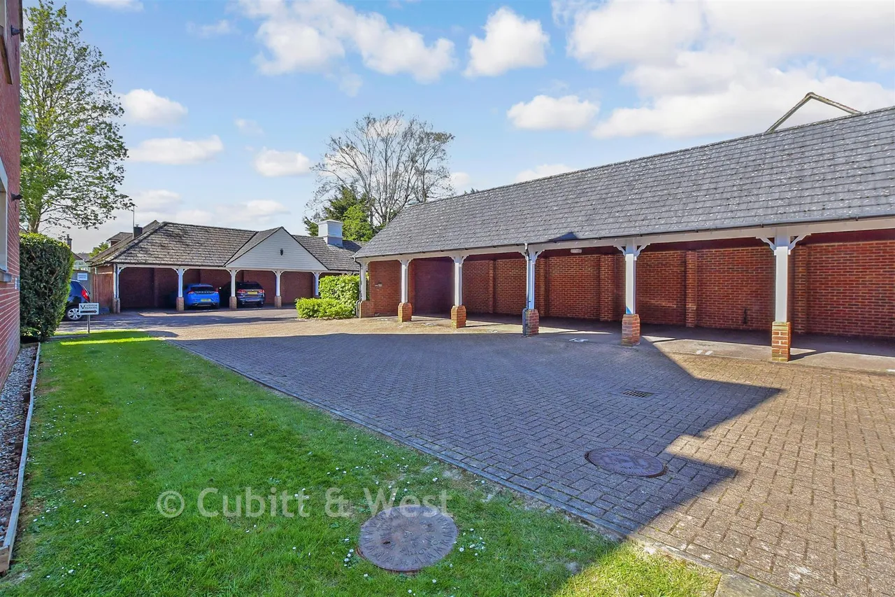 Tanbridge Park, Horsham, RH12, photo 10