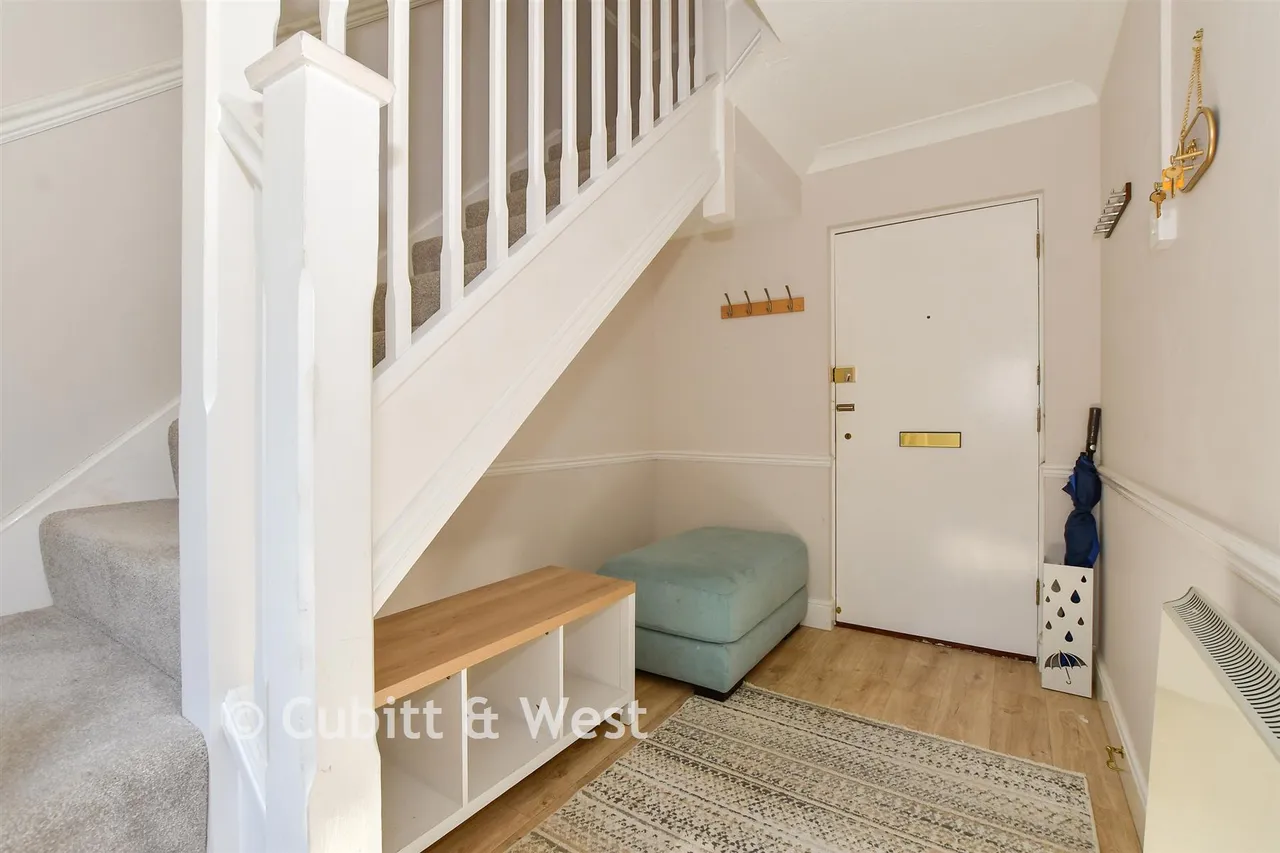 Tanbridge Park, Horsham, RH12, photo 2