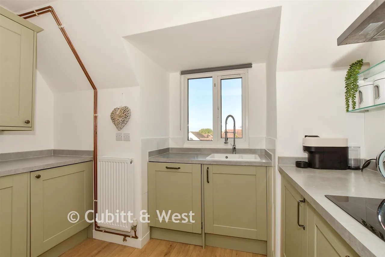 Tanbridge Park, Horsham, RH12, photo 3
