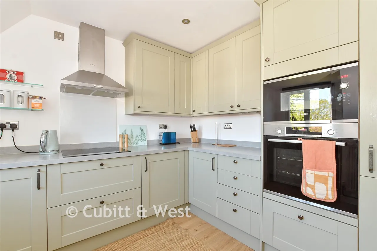 Tanbridge Park, Horsham, RH12, photo 4