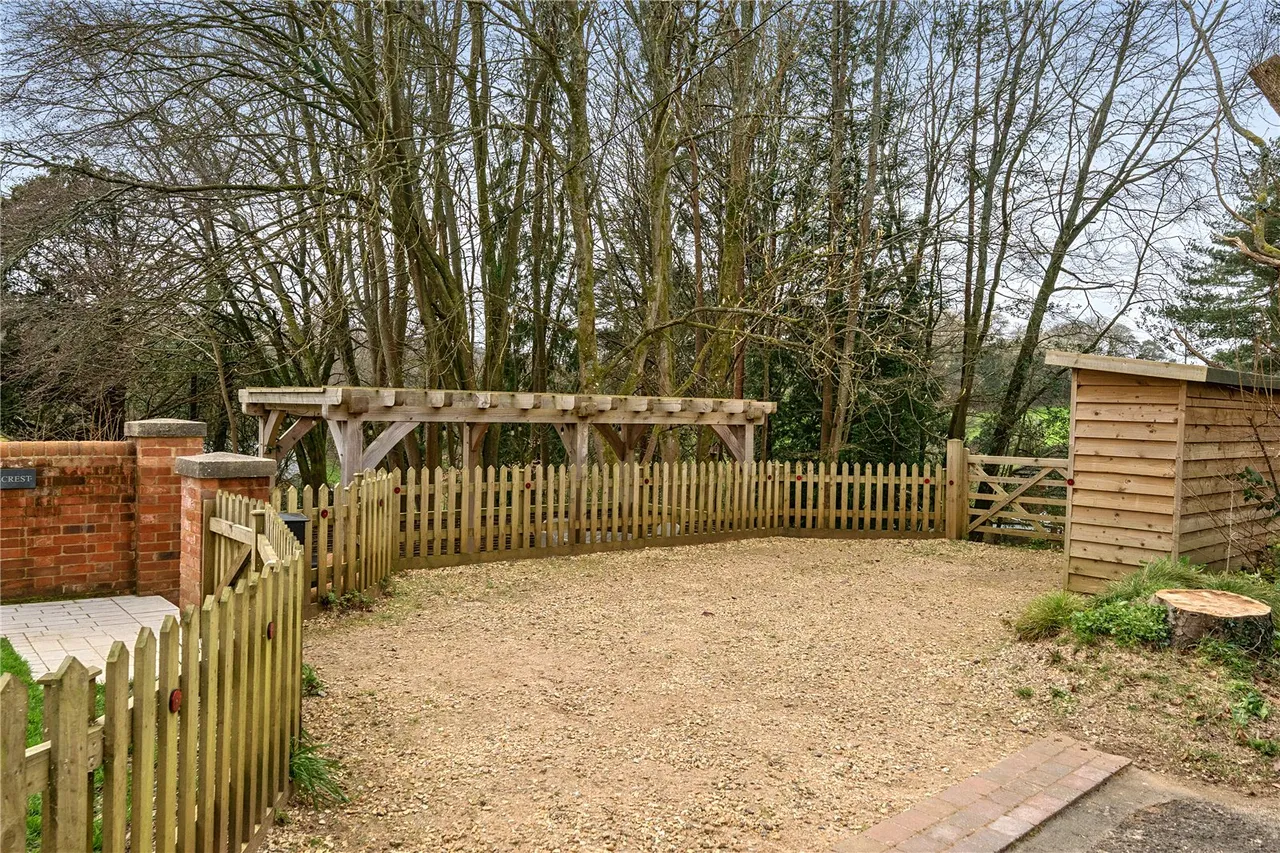South Lane, Nomansland, Salisbury, Wiltshire, SP5 2BZ, photo 15