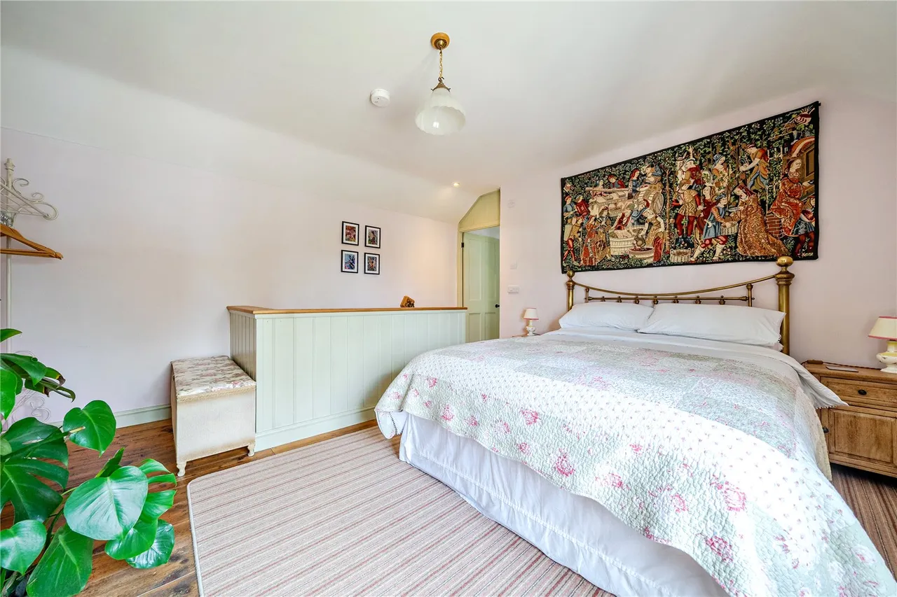 South Lane, Nomansland, Salisbury, Wiltshire, SP5 2BZ, photo 13