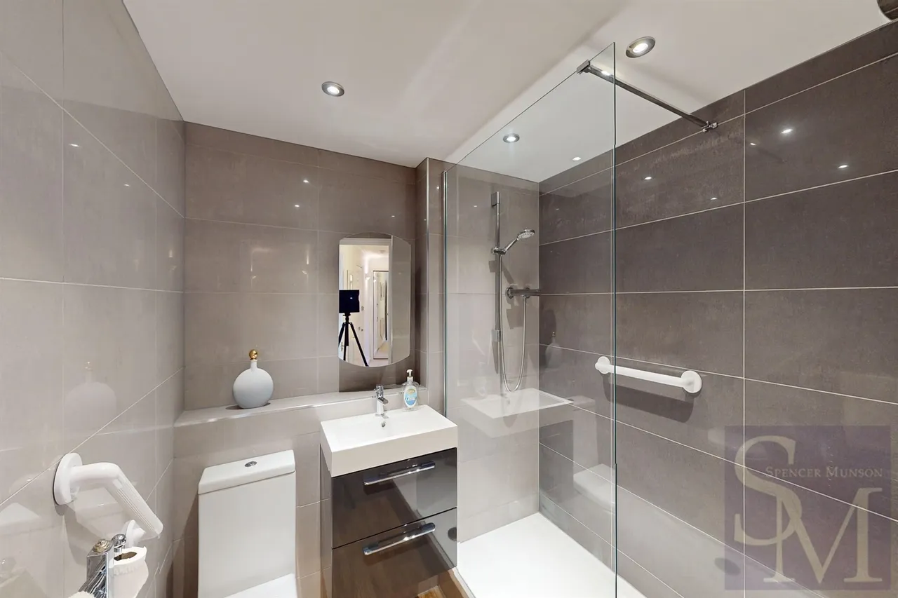 Palmerston Road, Buckhurst Hill, IG9, photo 4