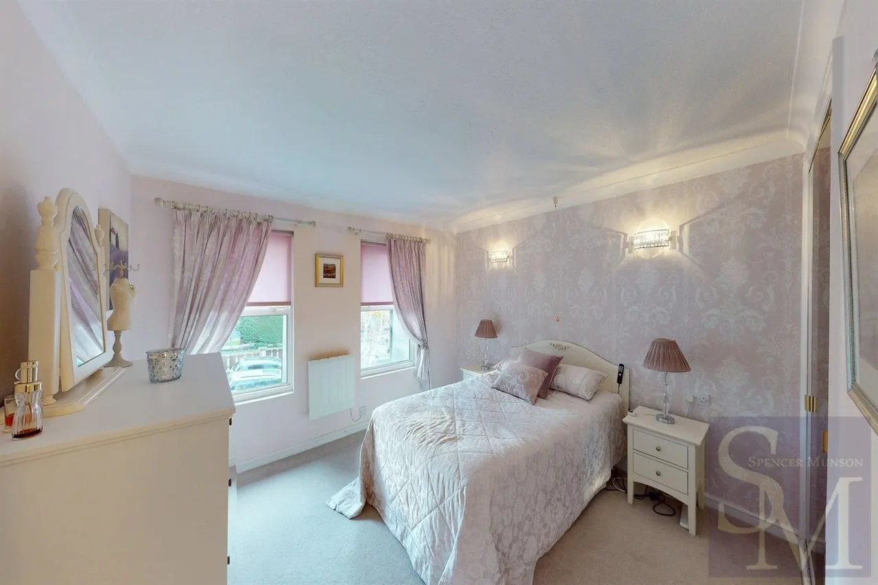Palmerston Road, Buckhurst Hill, IG9, photo 9
