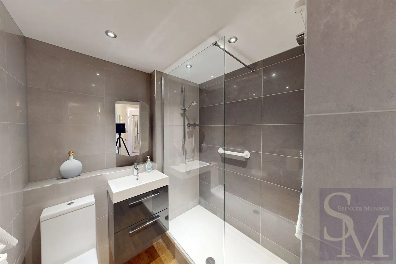 Palmerston Road, Buckhurst Hill, IG9, photo 11