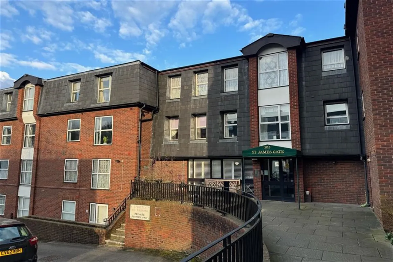 Palmerston Road, Buckhurst Hill, IG9, photo 13