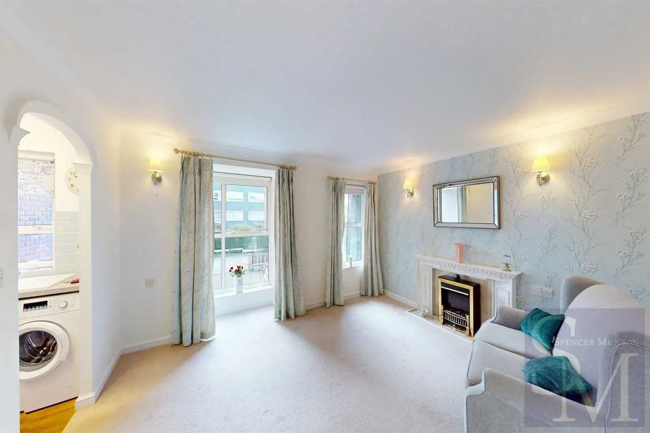 Palmerston Road, Buckhurst Hill, IG9, photo 5